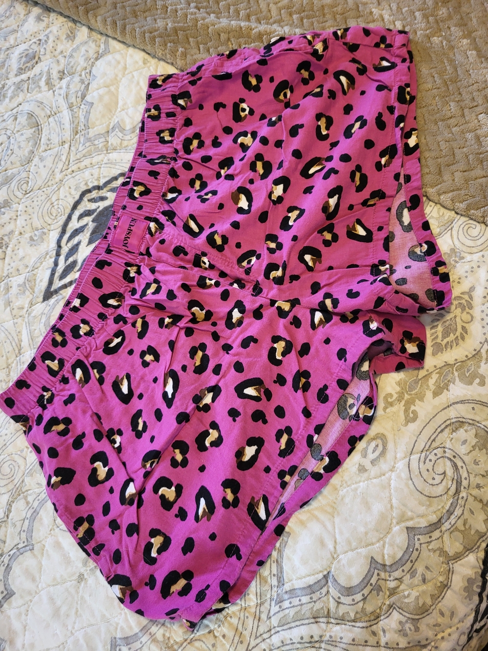 Dreamy Hearts & Leopard Women's Sleep Shorts - Pink & Fuchsia - Picture 7 of 11